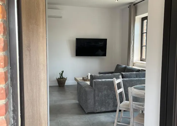 Neighbourhood Apartment