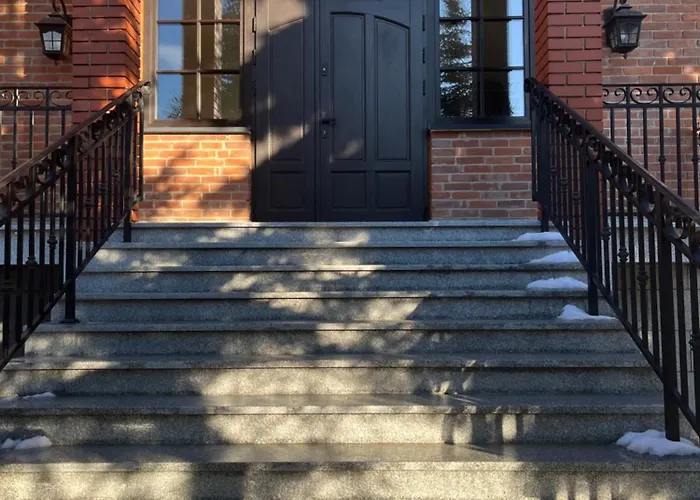 Neighbourhood Apartment